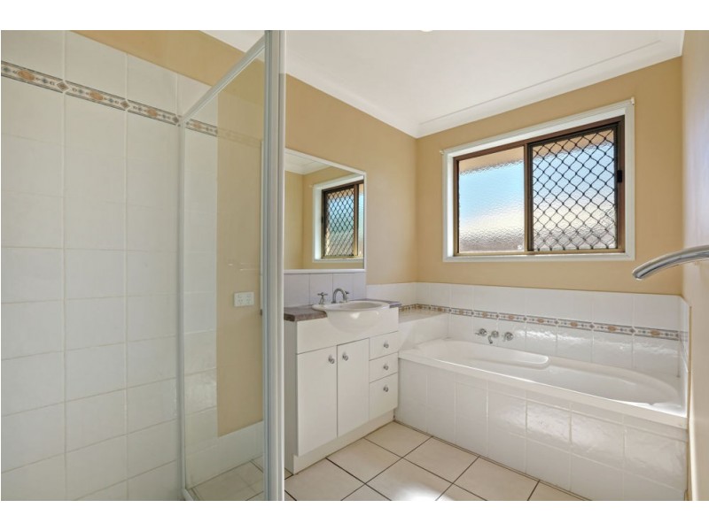 27 Currawong Street, Doolandella QLD 4077