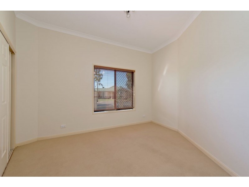 7 St Andrews Avenue, Forest Lake QLD 4078