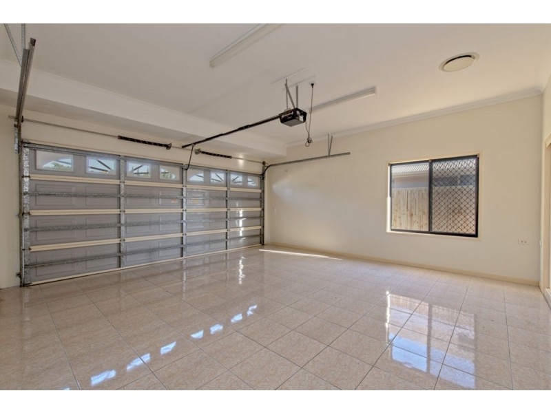 7 St Andrews Avenue, Forest Lake QLD 4078