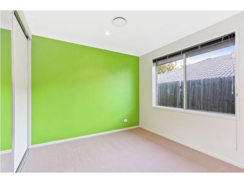 33 Nullarbor Circuit, Forest Lake QLD 4078