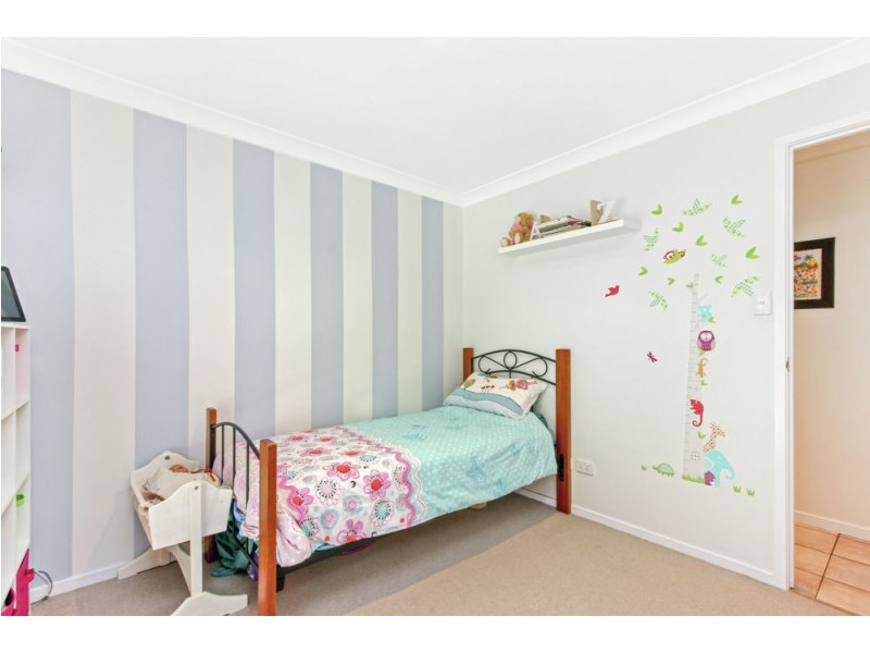 2 Camelot Crescent, Middle Park QLD 4074