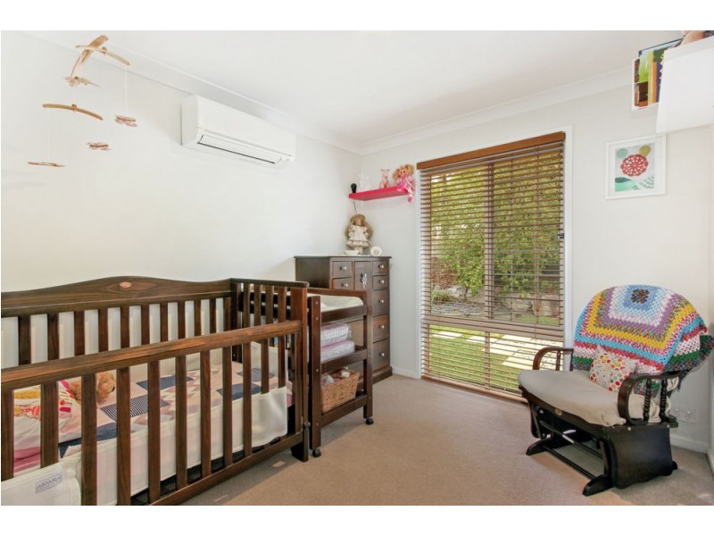 2 Camelot Crescent, Middle Park QLD 4074