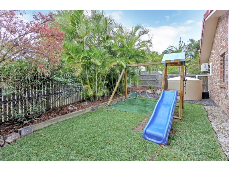 2 Camelot Crescent, Middle Park QLD 4074
