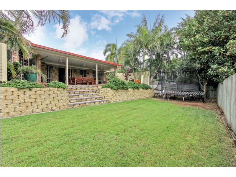2 Camelot Crescent, Middle Park QLD 4074