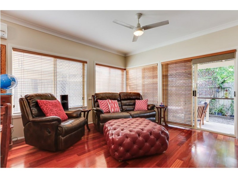 56 St James Street, Forest Lake QLD 4078