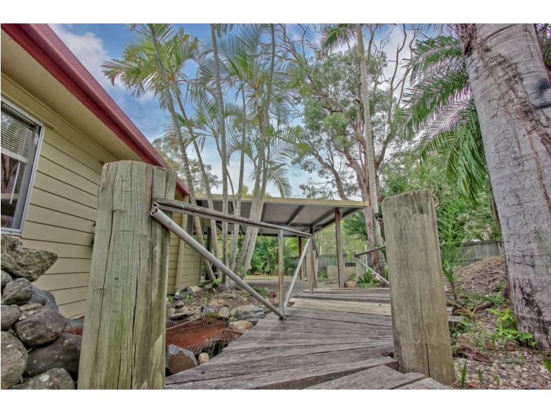 40 Strathallen Drive, Boronia Heights QLD 4124