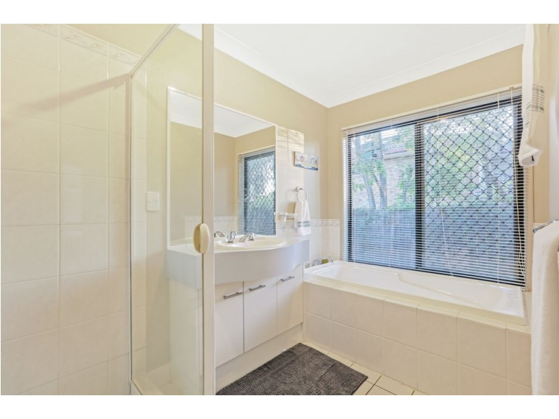 31 Cardwell Street, Forest Lake QLD 4078