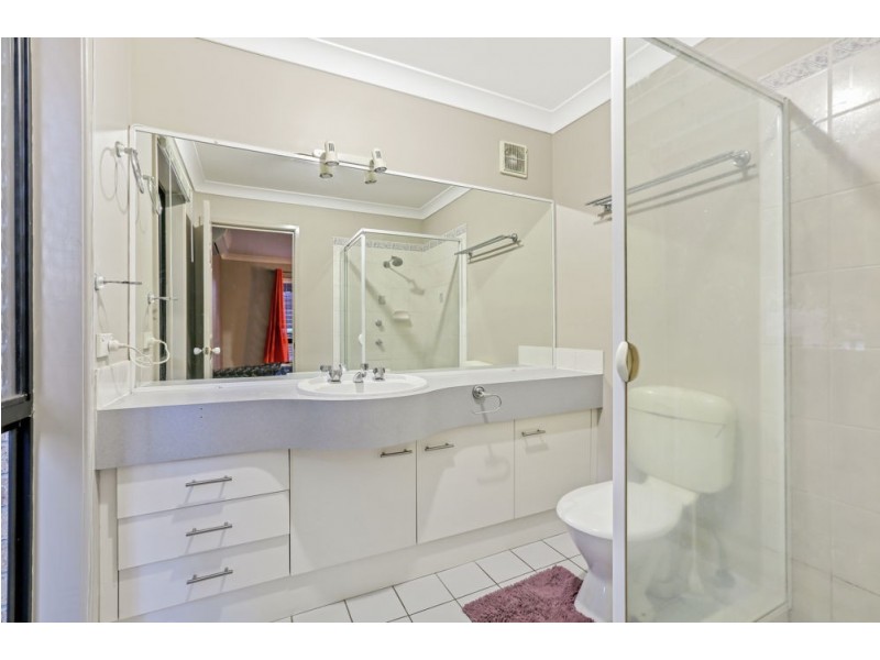 31 Cardwell Street, Forest Lake QLD 4078