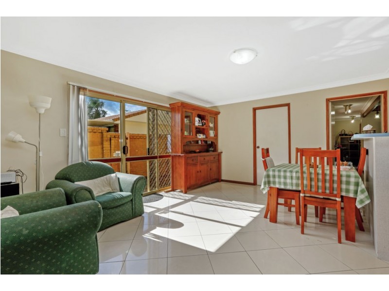 194 Emerald Drive, Regents Park QLD 4118
