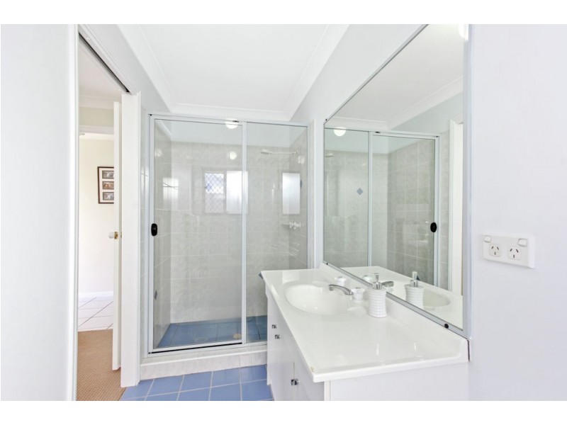 9 Sherringham Close, Forest Lake QLD 4078