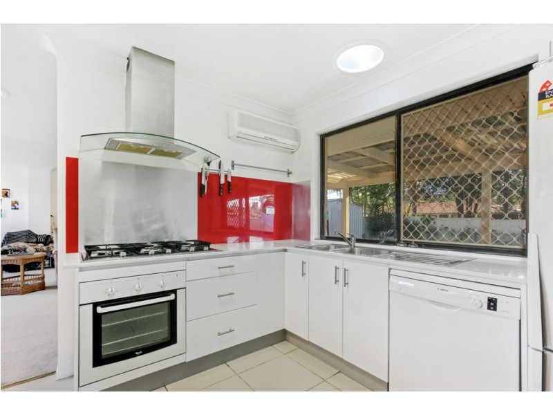 37 Samantha Street, Boronia Heights QLD 4124