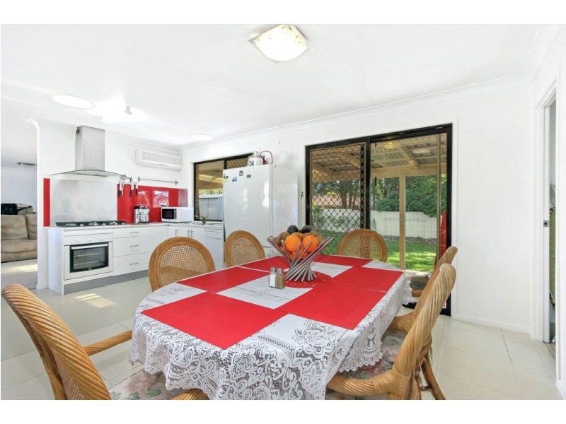 37 Samantha Street, Boronia Heights QLD 4124