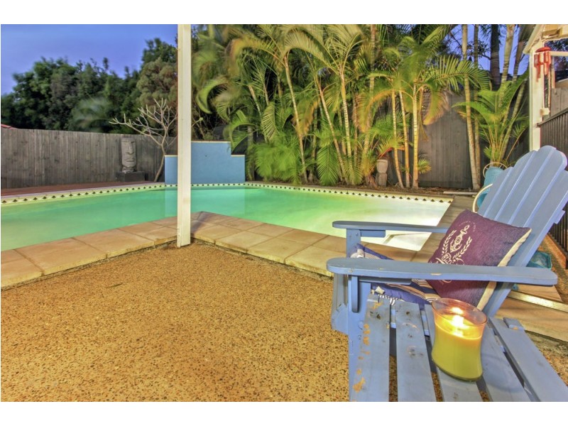 8 Chatswood Close, Forest Lake QLD 4078