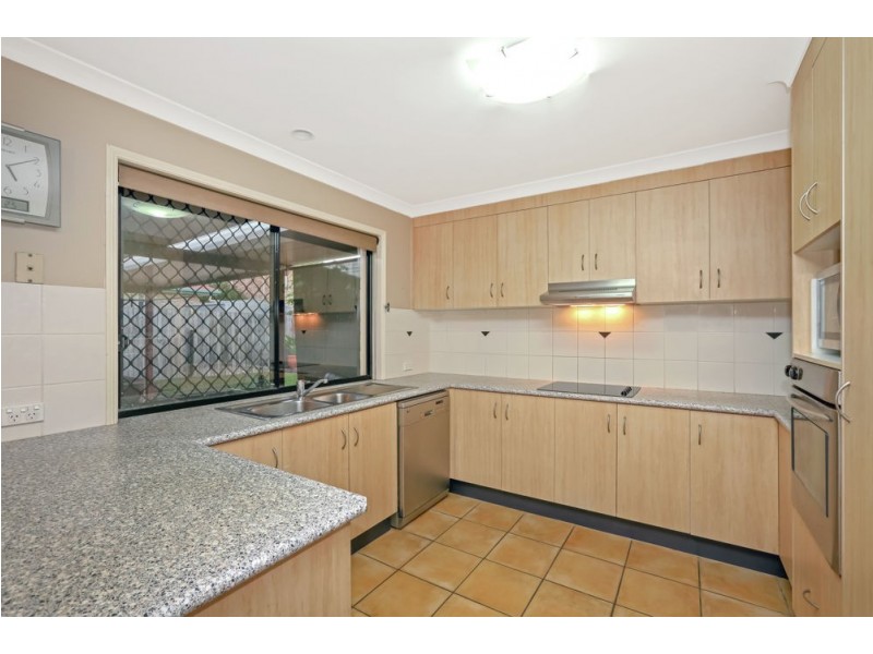 33 Byrony Place, Parkinson QLD 4115