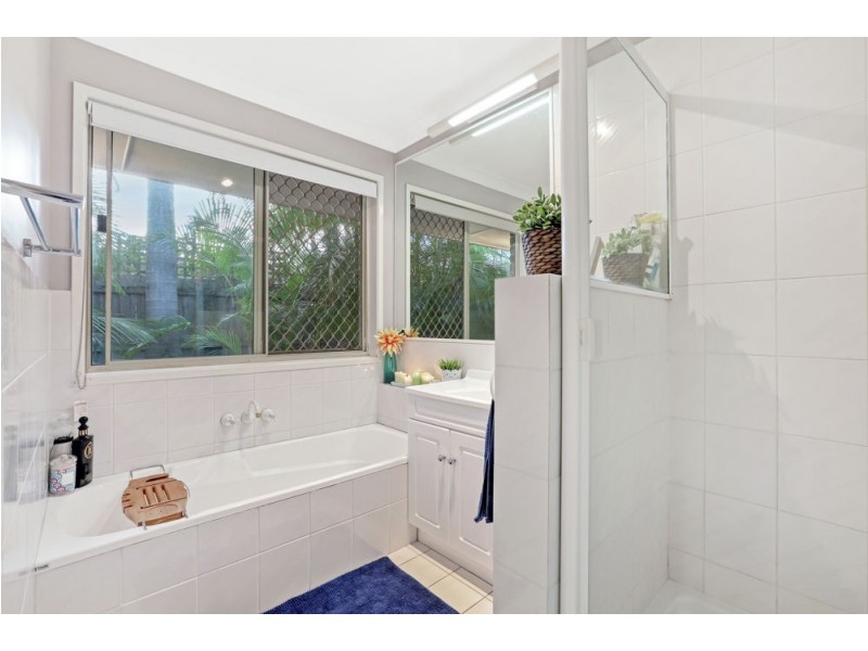 9 Ethion Drive, Regents Park QLD 4118