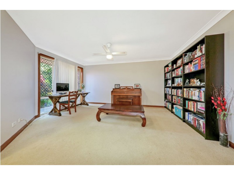 20 Evergreen Place, Forest Lake QLD 4078