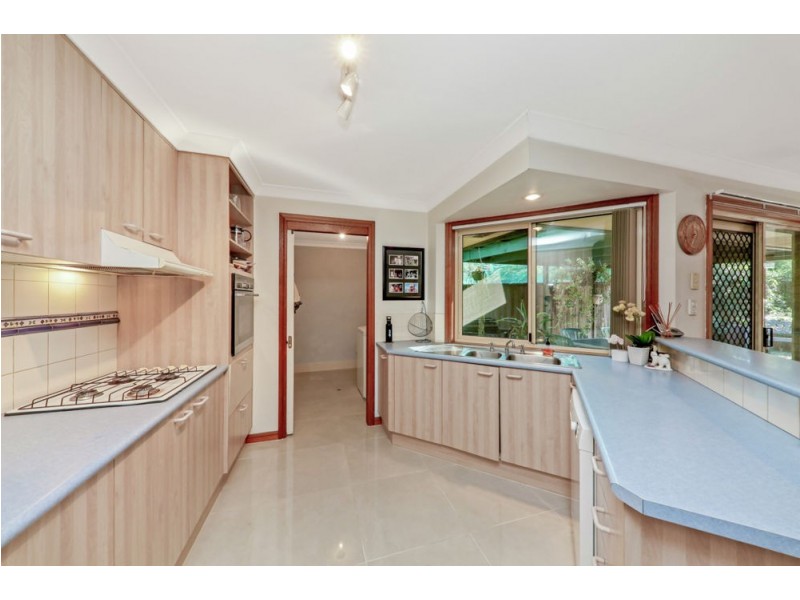 20 Evergreen Place, Forest Lake QLD 4078