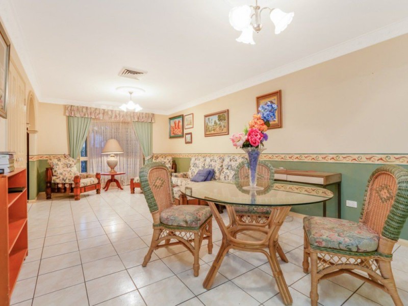 22 Frankenia Court, Regents Park QLD 4118