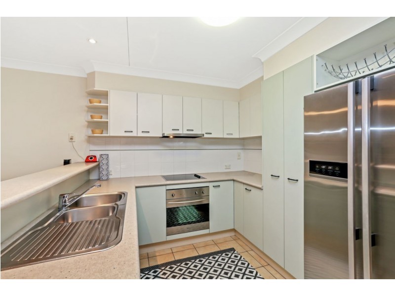 16/300 Cliveden Avenue, Corinda QLD 4075