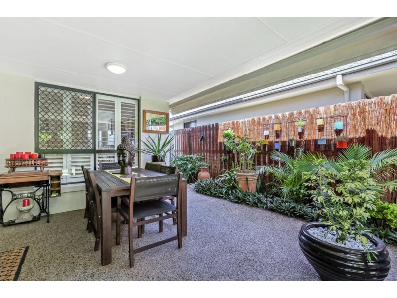 16/300 Cliveden Avenue, Corinda QLD 4075