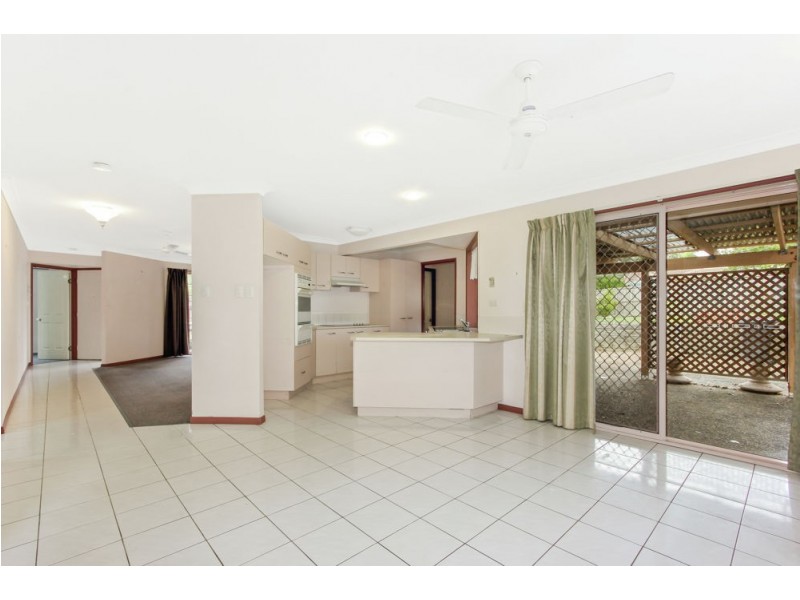 1 Murray Place, Forest Lake QLD 4078