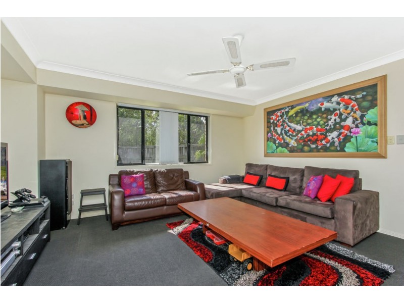 33 Pintail Crescent, Forest Lake QLD 4078