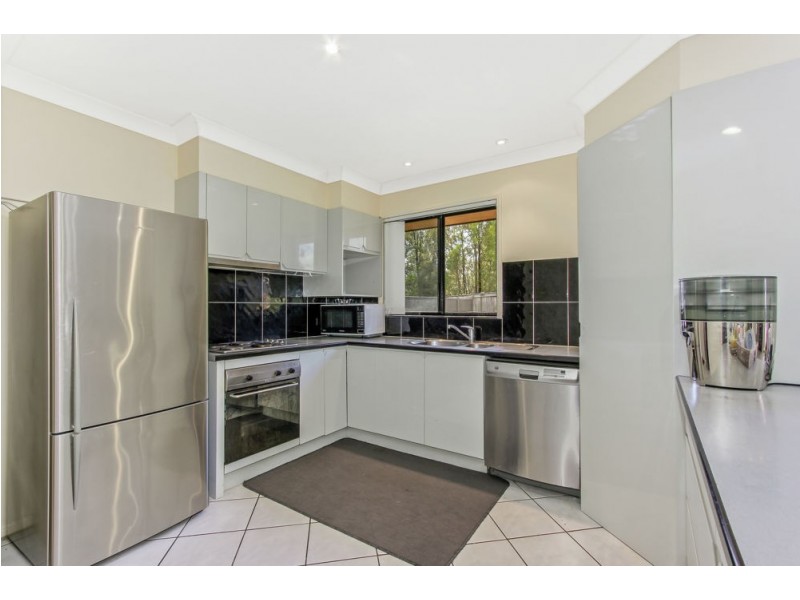 33 Pintail Crescent, Forest Lake QLD 4078