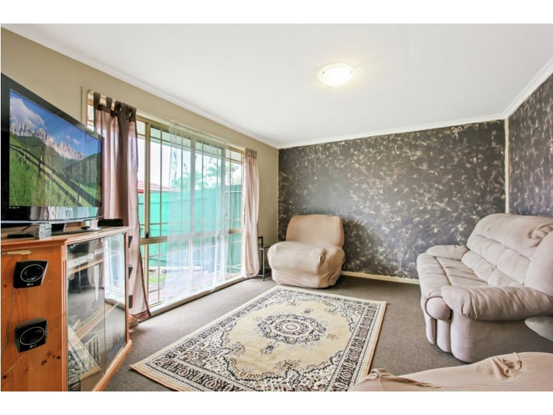 9 Talty Rise, Regents Park QLD 4118