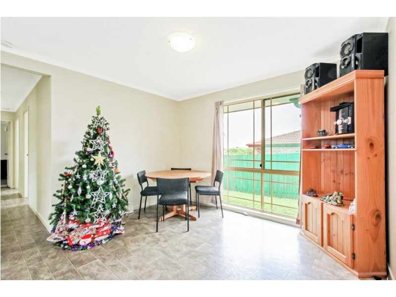 9 Talty Rise, Regents Park QLD 4118