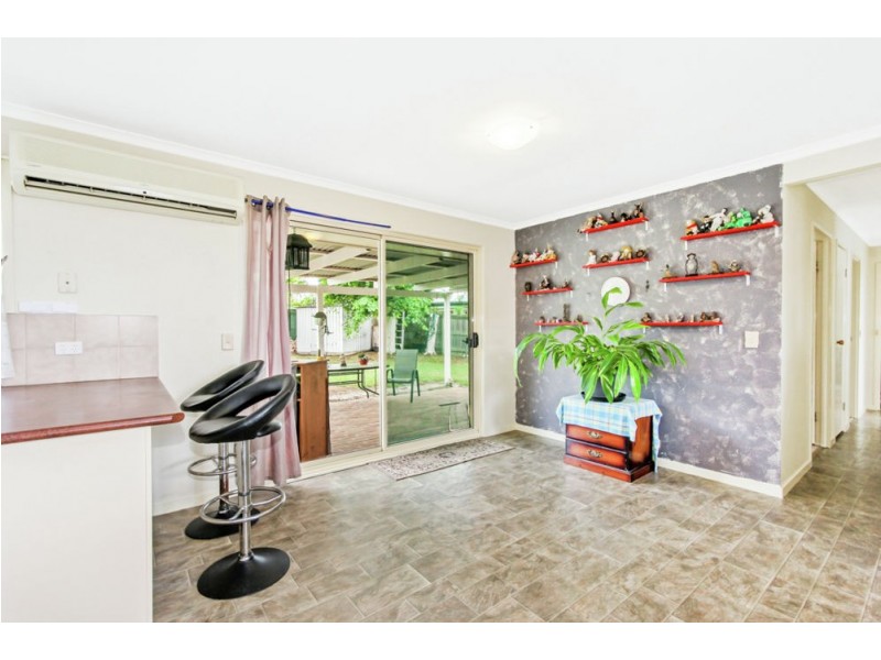 9 Talty Rise, Regents Park QLD 4118