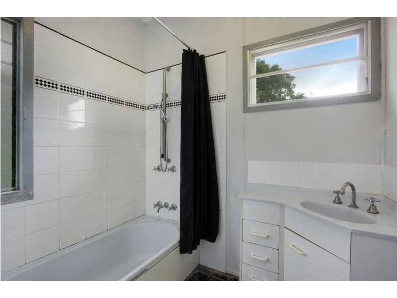 20 Spencer Street, Churchill QLD 4305