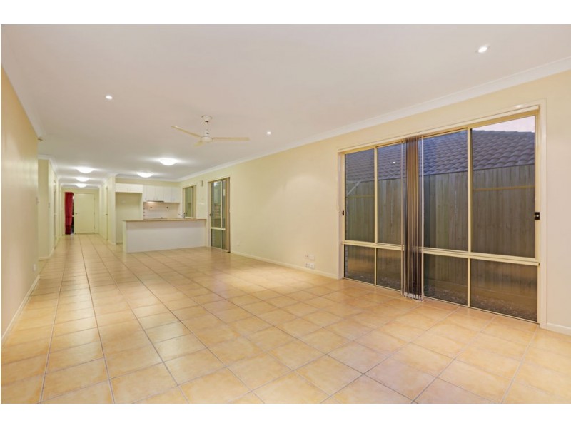 30 Nullarbor Circuit, Forest Lake QLD 4078