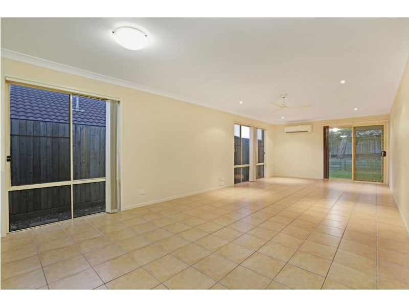30 Nullarbor Circuit, Forest Lake QLD 4078