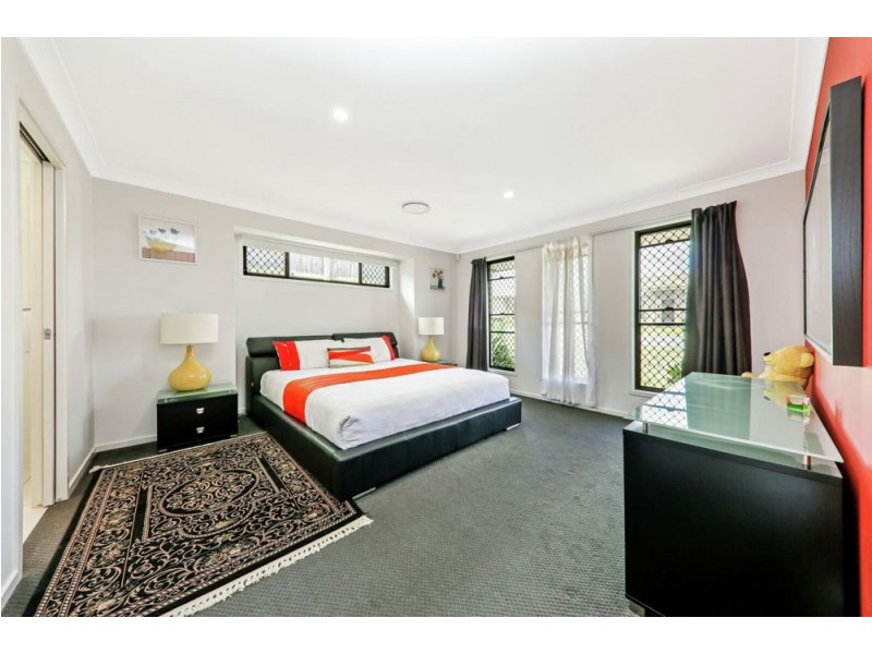 42 Currawong Street, Doolandella QLD 4077