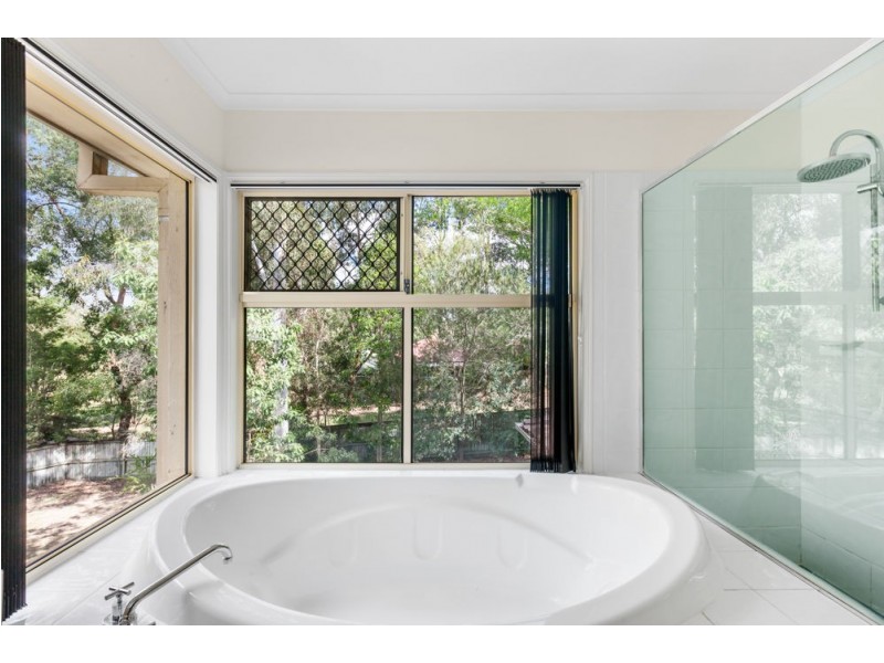 1 Eyre Court, Forest Lake QLD 4078