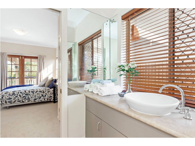 18 Joffre Place, Forest Lake QLD 4078