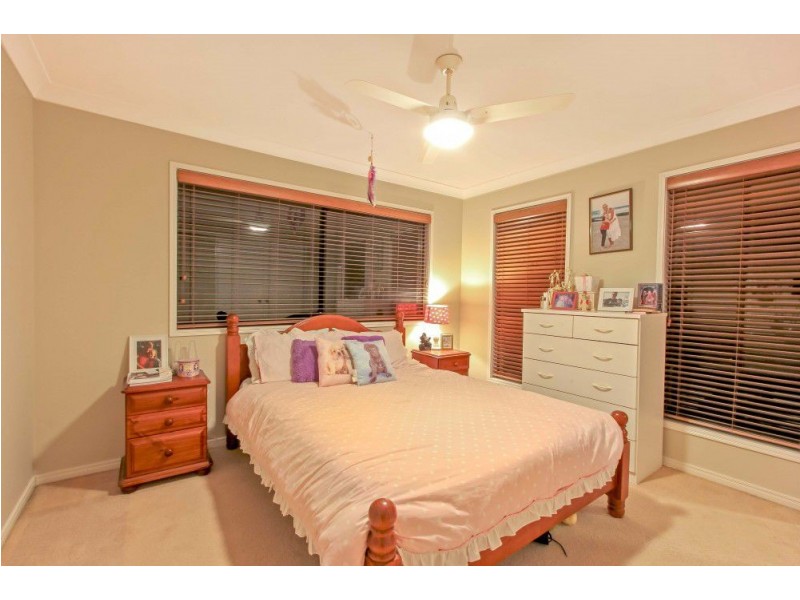 12 Chevron Close, Forest Lake QLD 4078