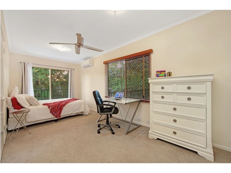 76 Witton Road, Indooroopilly QLD 4068