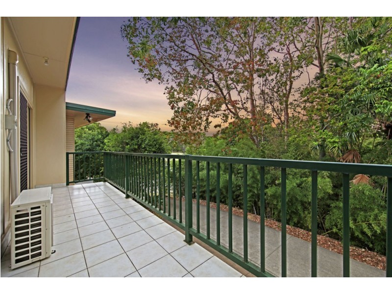 76 Witton Road, Indooroopilly QLD 4068