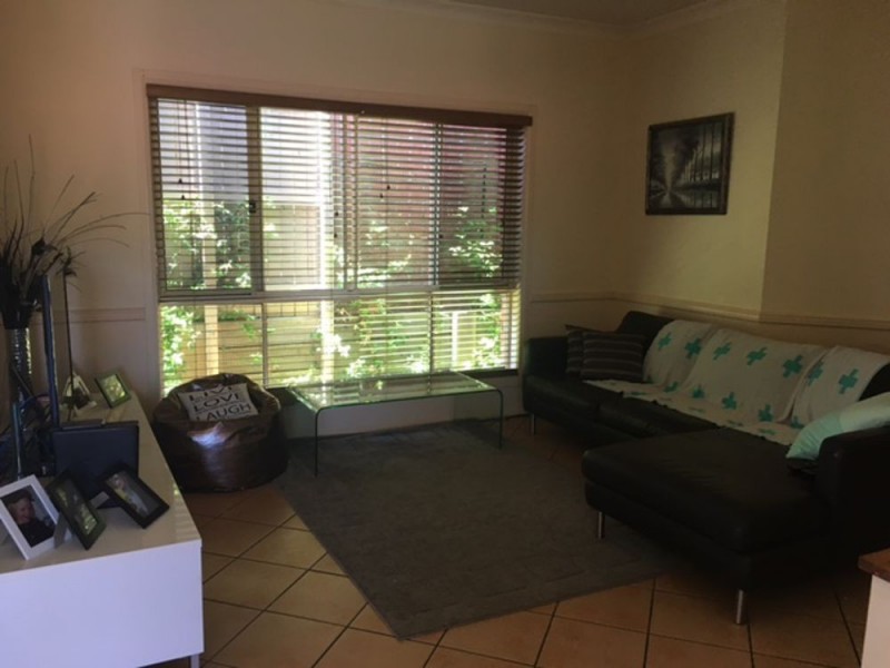 4 Amamoor Court, Forest Lake QLD 4078