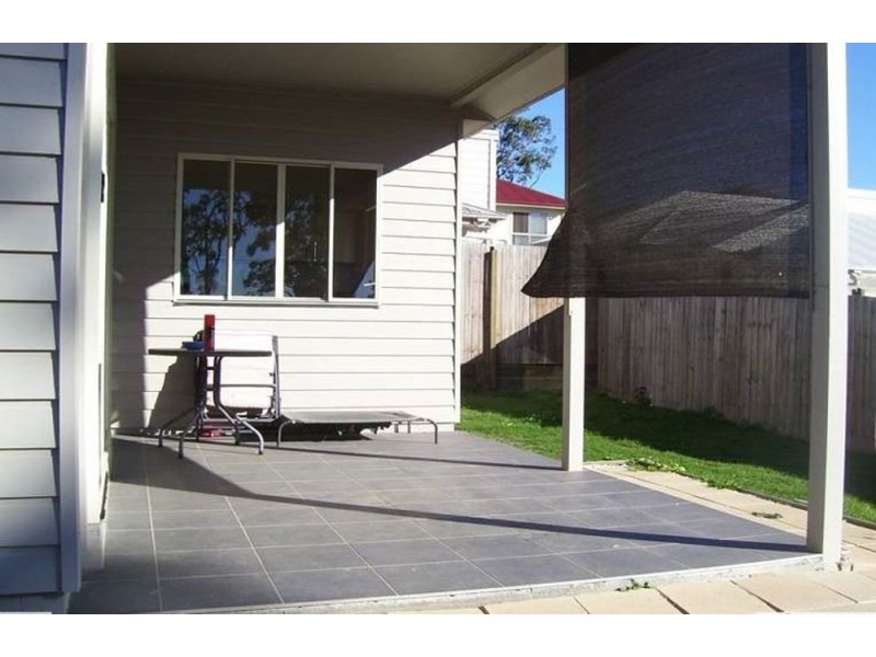 8 Skyline Avenue, Springfield Lakes QLD 4300