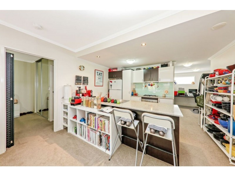 31/95 Clarence Road, Indooroopilly QLD 4068