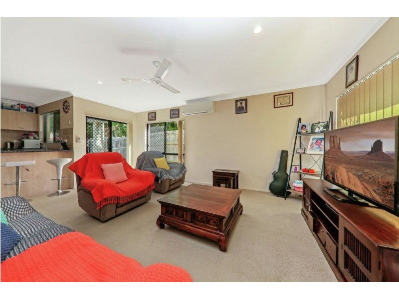 6 Merganser Place, Forest Lake QLD 4078