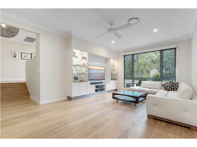 50 Ruth Miller Close, Fig Tree Pocket QLD 4069