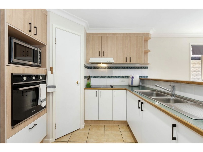 52 Glorious Way, Forest Lake QLD 4078