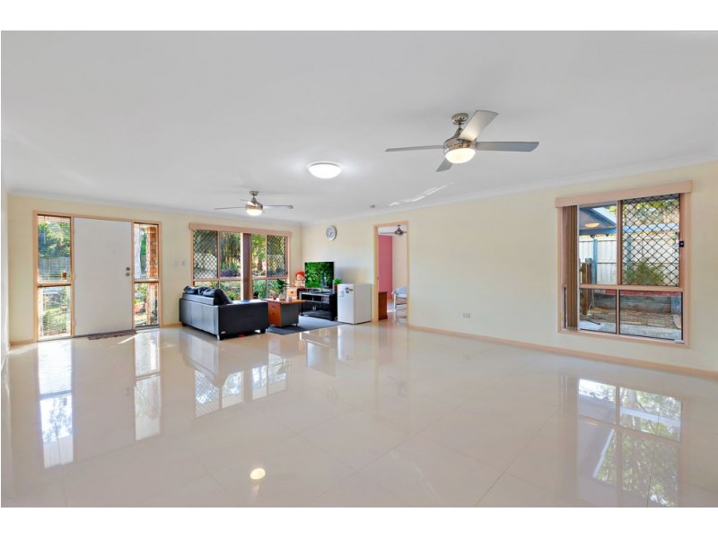 17 Cobaki Place, Forest Lake QLD 4078