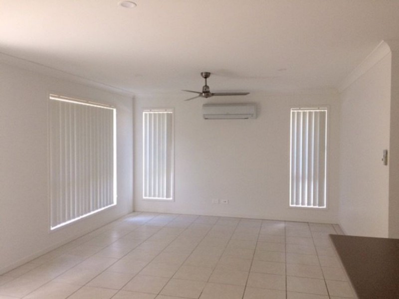 5 Mowbullan St, Redbank Plains QLD 4301