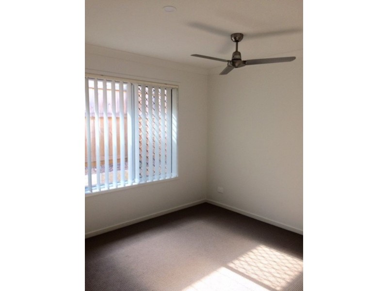 5 Mowbullan St, Redbank Plains QLD 4301