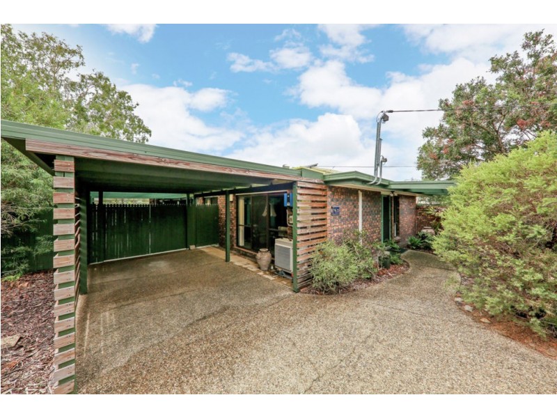 18 Cresthill Avenue, Regents Park QLD 4118