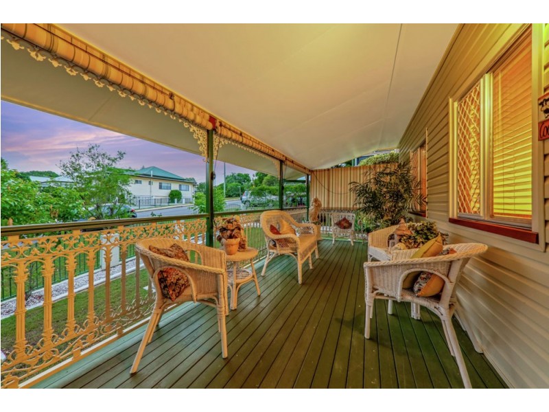 18 Clem Street, Brassall QLD 4305